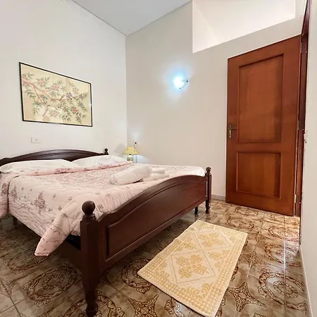 A Casa Di Sabrina 3* 몬세라토