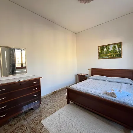 A Casa Di Sabrina 招待所 蒙塞拉托